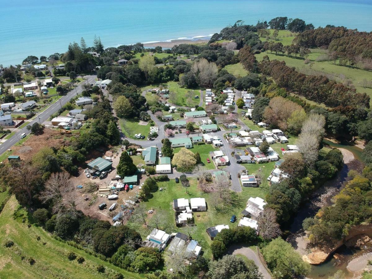 Orere Point Top 10 Holiday Park Оукланд Екстериор снимка